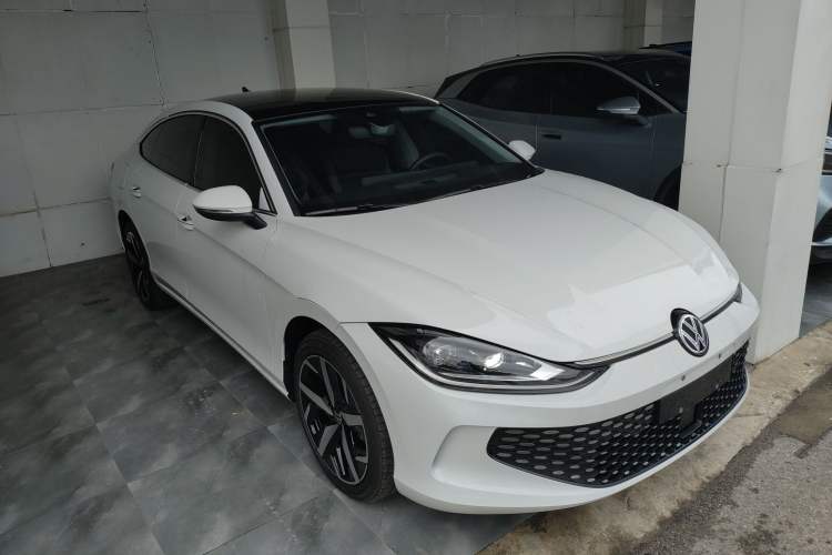 Used Volkswagen Lamando 2025 Lavida L 280TSI DSG Cool & Spicy Edition Front Right 45 Deg