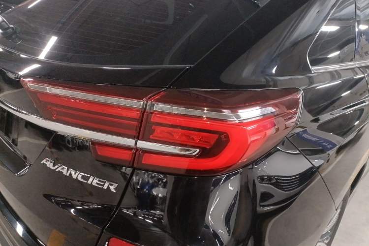 Used Honda Avancier 2022 240TURBO Two-Wheel-Drive Limited-Edition Commemorative Version
