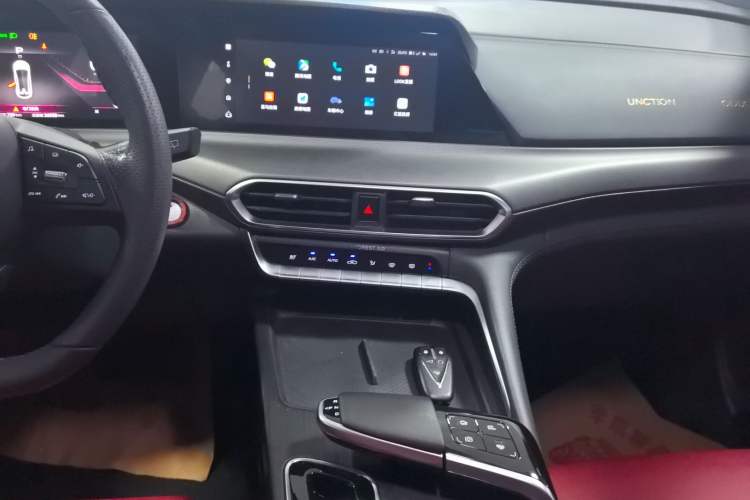 Used CHANGAN UNI-T 2020 1.5T Flagship Version Audio And AC Panel