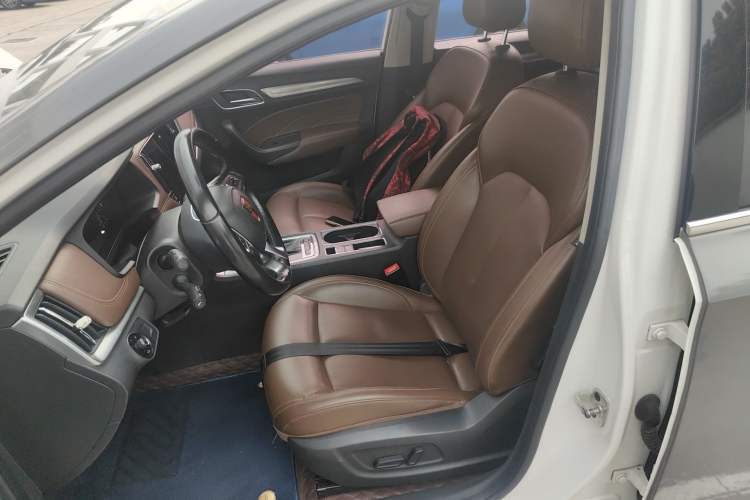 Used Roewe i6 2017 20T Automatic Internet ZhiZun Edition