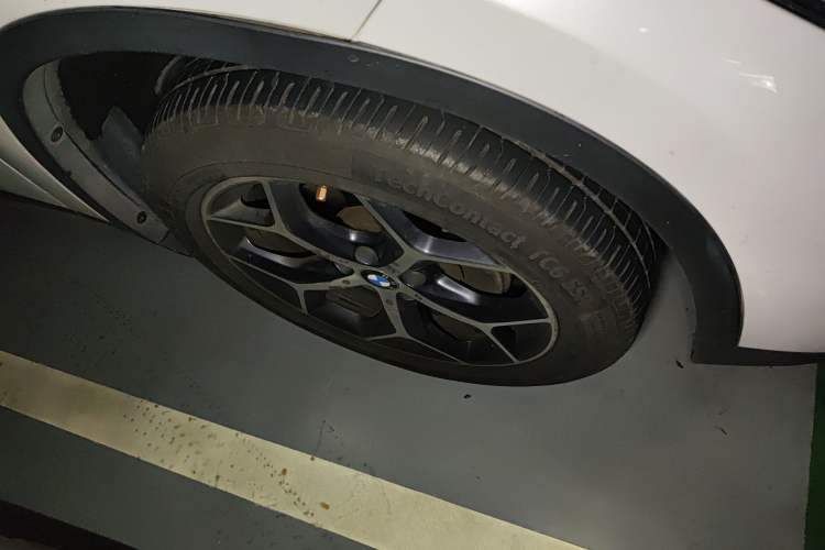 Used BMW X1 2019 sDrive18Li Premium Edition Right Front Wheel Hub