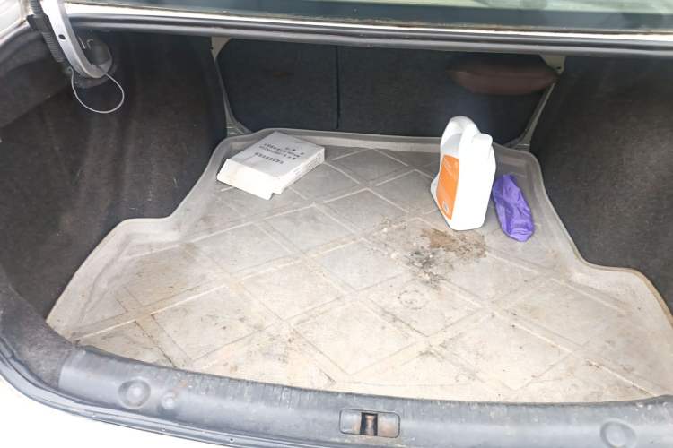 Used Volkswagen Lavida 2013 1.4TSI DSG Comfort Edition Trunk