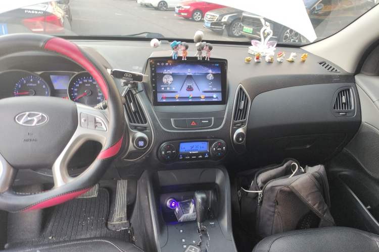 Used Hyundai ix35 2015 2.0L Automatic 2WD Smart Version China V Standard
