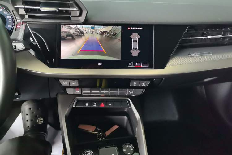 Used Audi A3 2023 Restyled A3L Limousine 35 TFSI Fashion Sport Edition Audio And AC Panel