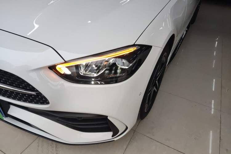 Used Mercedes-Benz C-Class 2024 Facelift C 260 L Night Edition Sport Version
