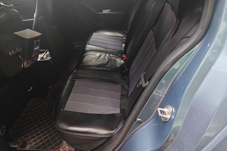 Used Mazda 3 Axela 2014 Sedan 1.5L Manual Comfort Model