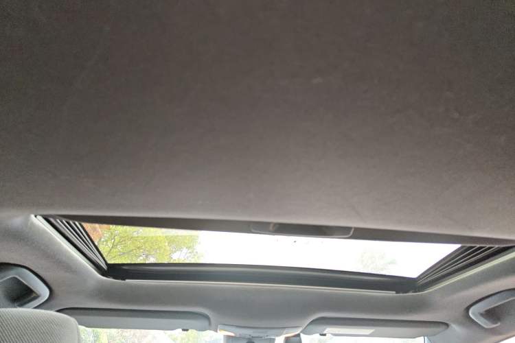 Used Toyota Levin 2019 185T CVT Luxury Edition China VI Standard Headliner