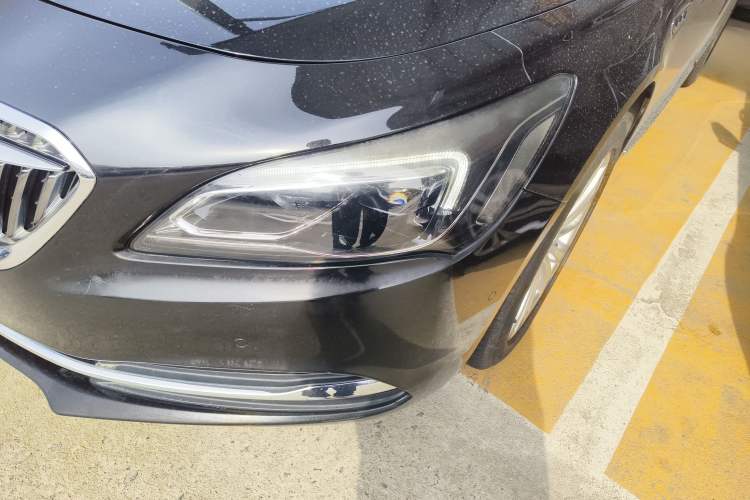 Used Buick LaCrosse 2019 28T Elite Edition Left Front Headlight