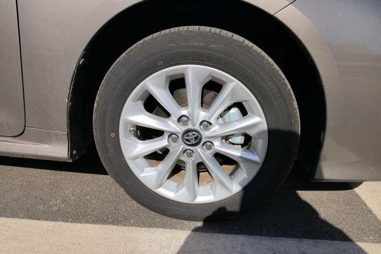 Used Toyota Corolla 2021 Dual-Motor 1.8L E-CVT Elite Edition