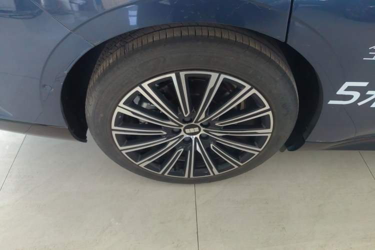 Used Geely Galaxy 8 2025 130km EM-P Starship Edition