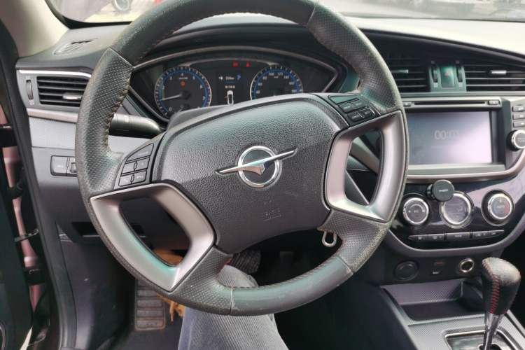 Used Haima M6 2015 1.5T CVT Luxury Model