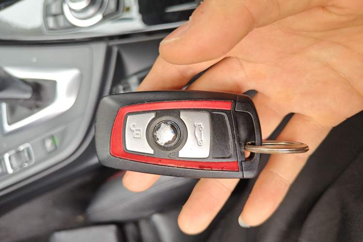 Used BMW 3 Series 2013 328i Sport Design Package Vehicle Key