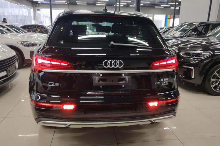 Used Audi Q5L 2022 Updated Version 45T Luxury Prestige Edition Rear