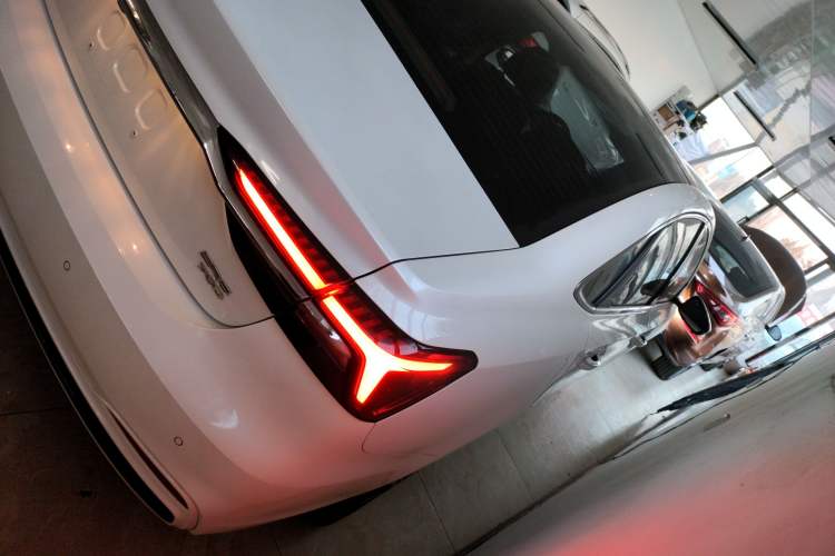 Used Rising ER6 2020 620 km Smart Edition
