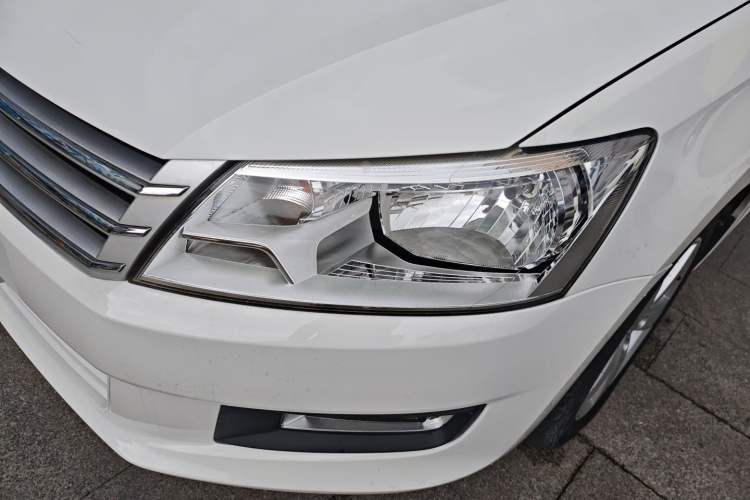 Used Volkswagen Santana 2015 1.6L Automatic Comfort Edition
