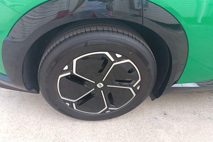 Used Xiaomi Auto YU7 2025 Ultra-Long Range Rear-Wheel Drive Version
