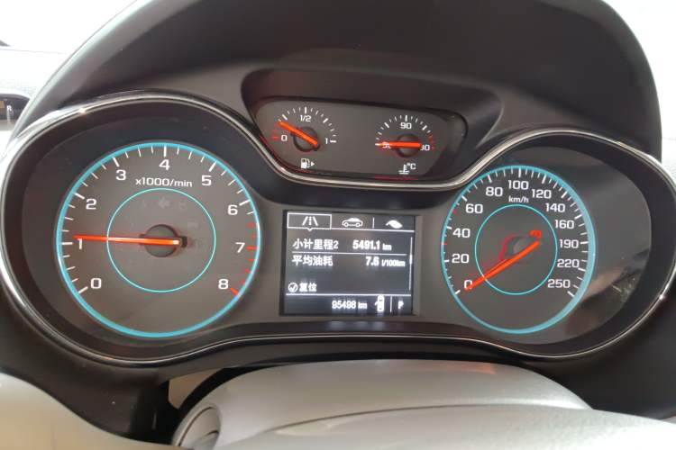 Used Chevrolet Cruze 2015 1.5L Automatic Fashion Navigation Edition
