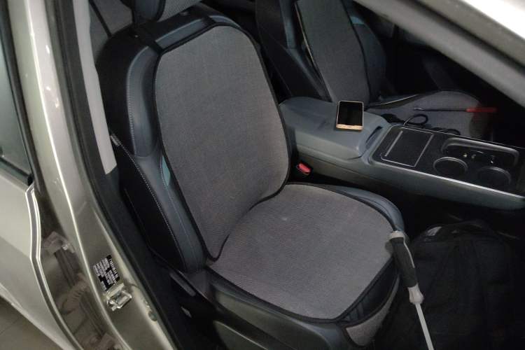 Used AION Y 2023 Plus 510 Smart Edition Right Front Seat