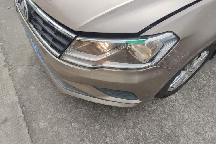 Used Volkswagen Jetta 2017 1.5L Manual Fashion Edition