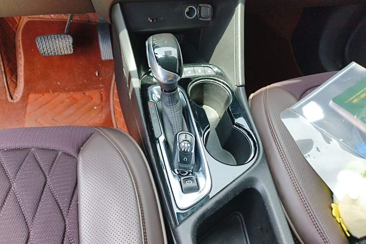 Used Buick Encore PLUS 2023 Smart Fun Edition
