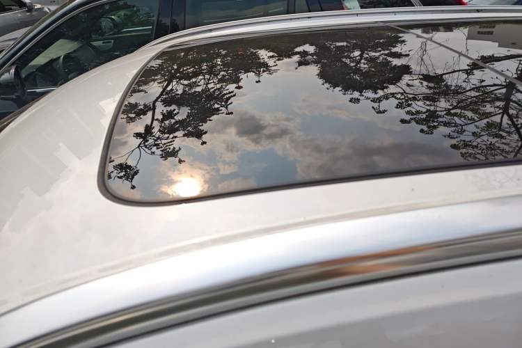 Used Volvo XC60 New Energy 2024 T8 Plug-in Hybrid Long-Range All-Wheel Drive Smart Luxury Edition Roof