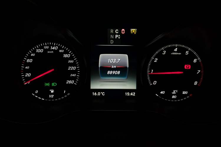 Used Mercedes-Benz V-Class 2016 V 260 Avantgarde Edition
