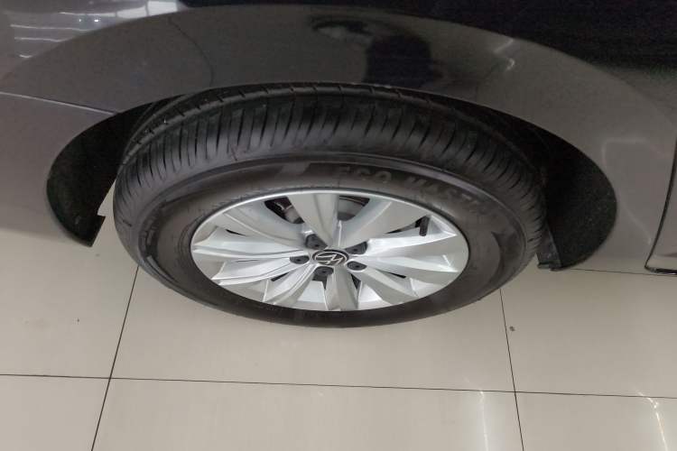 Used Volkswagen Lavida 2025 New Sharp 1.5L Outstanding New Edition Right Rear Wheel Hub