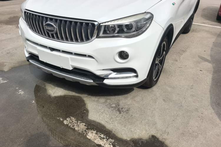 Used SWM X7 2016 1.5T Manual Luxury Edition 7 Seats Left Front Headlight