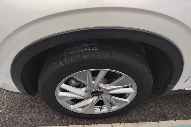 Used Haval H6 2021 3rd Generation 1.5T Automatic Two-Wheel-Drive Supreme Left Front Wheel Hub