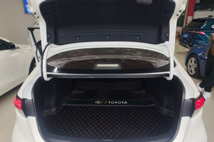 Used Toyota Levin 2019 185T CVT Luxury Edition China VI Standard Trunk