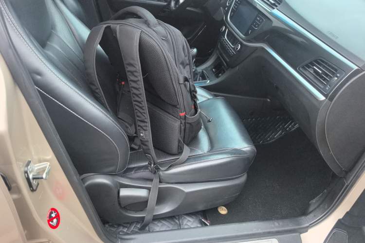 Used Geely Auto Emgrand 2017 Sedan Million Edition 1.3T Manual Top-Grade Version
