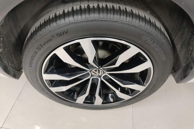 Used Volkswagen Tiguan L 2021 330TSI Automatic Two-Wheel Drive R-Line Enhanced Edition