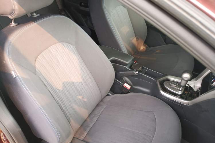 Used Venucia T70 2016 2.0L CVT Smart Edition