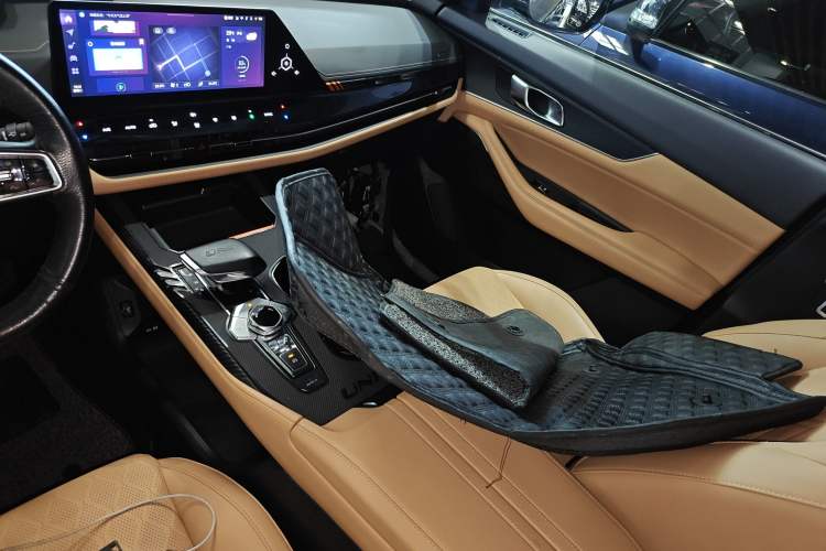 Used CHANGAN UNI-K 2021 2.0T Excellence Edition Gear Lever