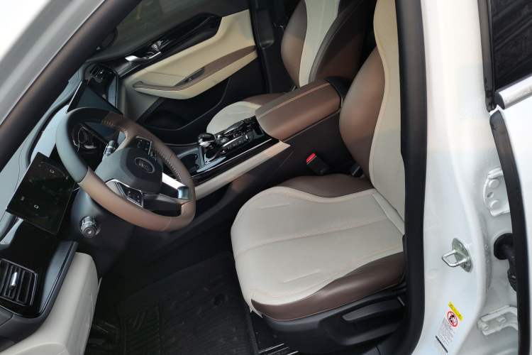 Used BYD Qin PLUS 2024 HONOR Edition DM-i 55KM Leading Model