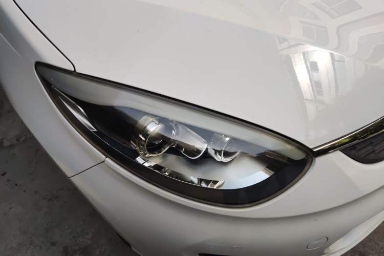 Used Cowin C3R 2015 1.5L Manual Gold Diamond Edition