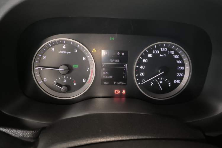 Used Hyundai Tucson 2018 1.6T Dual-Clutch Two-Wheel Drive 15th Anniversary Special Edition
