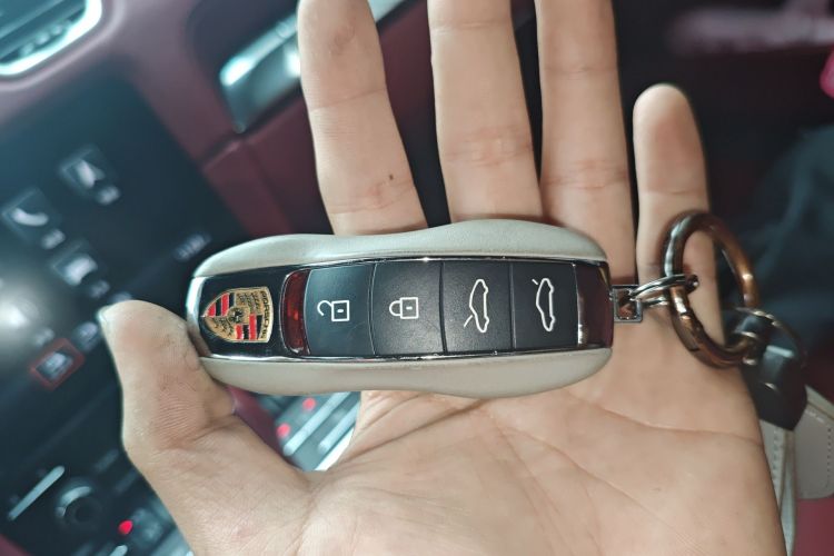 Used Porsche 718 2022 Boxster 2.0T Vehicle Key