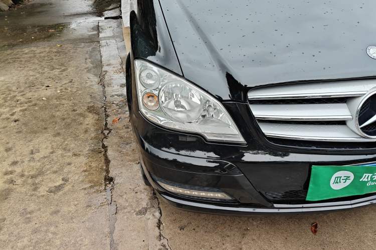 Used Mercedes-Benz Viano 2013 3.0L Comfort Edition Right Front Headlight