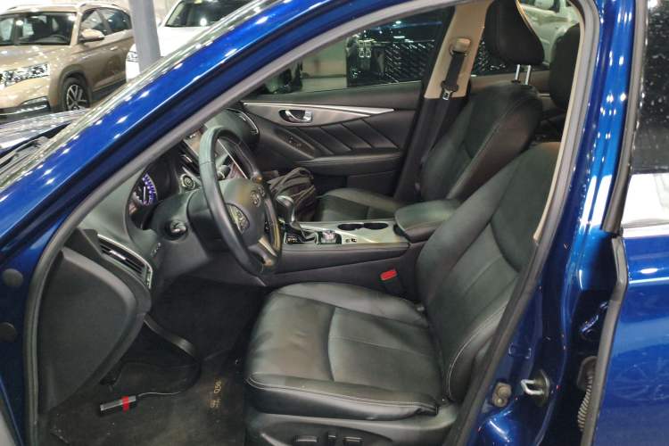 Used Infiniti Q50L 2016 2.0T Enjoyment Edition
