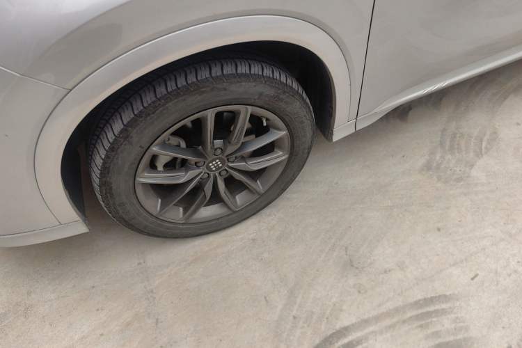 Used Landian E5 2024 Honor Edition 100KM Comfort Model 7 Seats