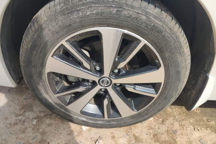 Used Nissan Lannia 2020 1.6L CVT Cool Edition Left Front Wheel Hub