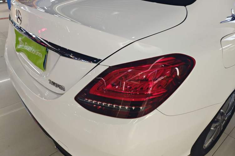 Used Mercedes-Benz C-Class 2020 C 200 L Fashion Edition Sport Version Right Rear Taillight