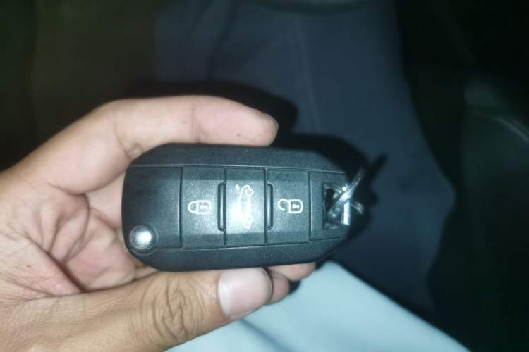 Used Peugeot 3008 2013 2.0L Automatic Trend Edition