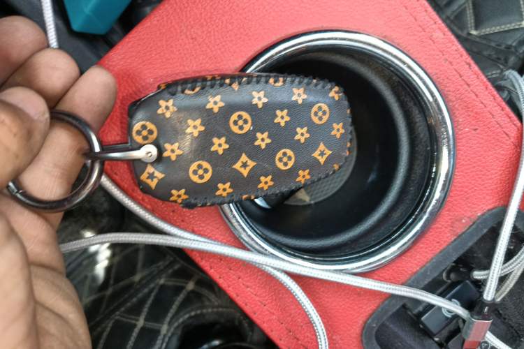 Used ORA White Cat 2022 Xiaoyue Mao Edition 360 km Luxury Model Lithium NMC
