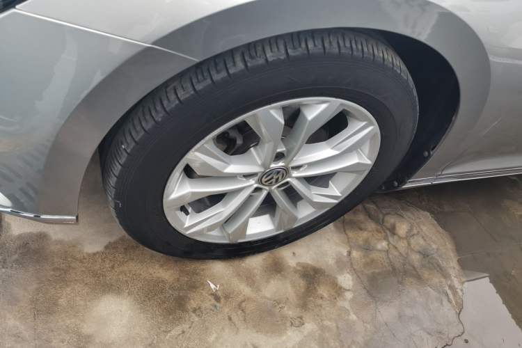 Used Volkswagen Magotan 2017 330TSI DSG Luxury Model
