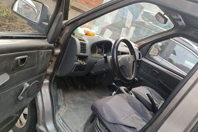 Used BAIC Weiwang 306 2013 1.2L Value Edition Basic 7-Seater A12 China IV Standard Driver Seat