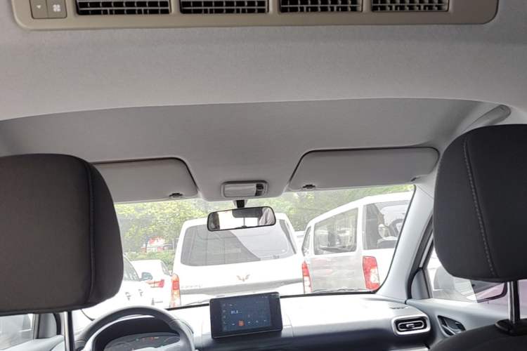 Used Wuling Hongguang New Energy 2025 Extended-Range Hybrid 50 km Standard Version