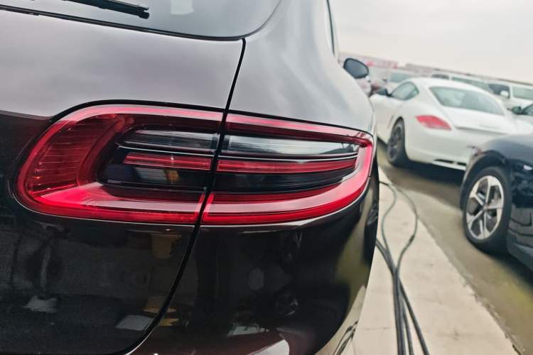 Used Porsche Macan 2017 Macan 2.0T