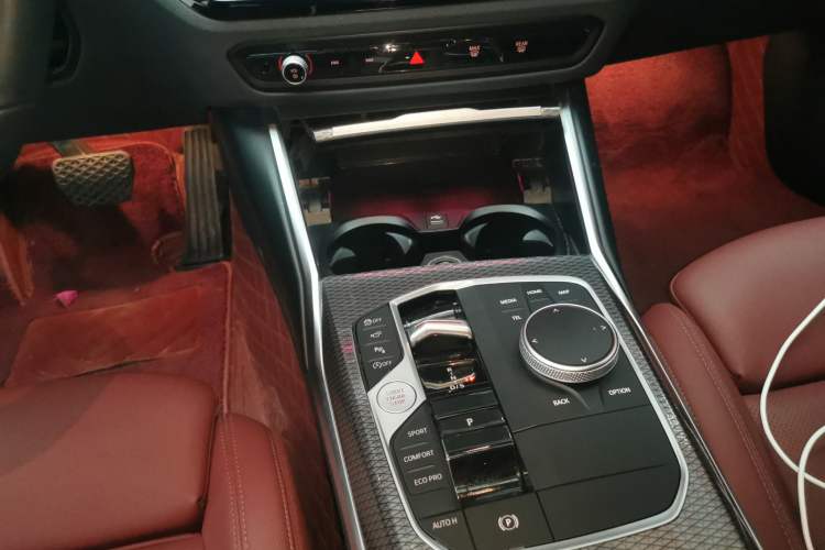 Used BMW 3 Series 2025 330Li M Sport Shadowline Package Gear Lever